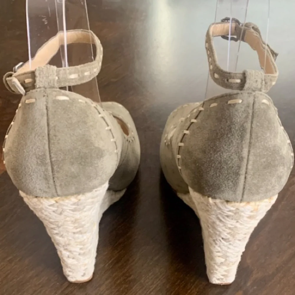 💫HP‼️💫 GIUSEPPE ZANOTTI Wedges in Grayish-Sage Color, Size 38.5 (US 8.5) - Picture 5 of 11